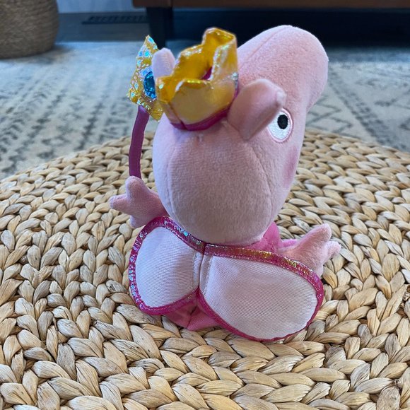 2015 TY Princess Peppa with Crown, Wand and Wings - Picture 7 of 11